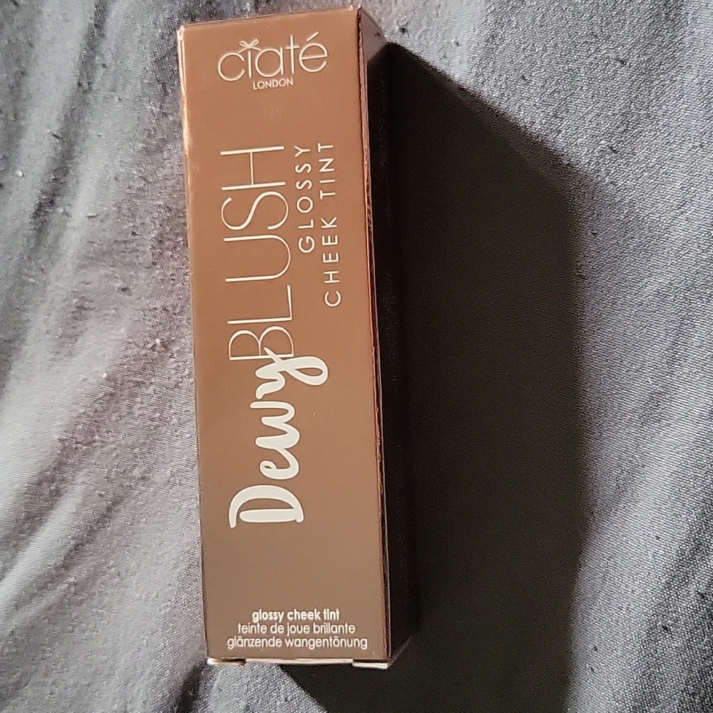 Cheek tint